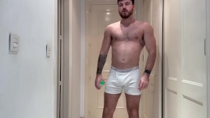 GIANT GROWTH OILED UP FLEXING