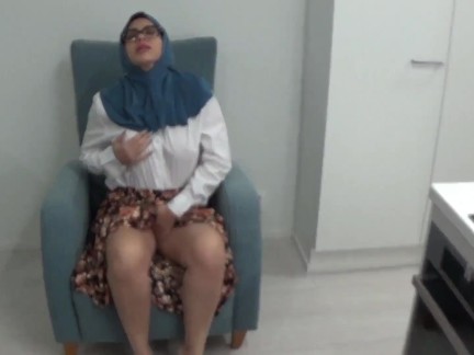 Arab Egypt Sharmota - احلي نيك شرموطة مصرية بتقوله كسي منور وانت بتصور