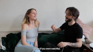 Amateur Francais - Jeu du goût, j'embrasse ma meilleure amie et je rigole avec elle (ENG SUB)