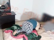 بتغير هدومها قدام اخو زوجها فيهيج يمص بزازها ويلحس كسها وينيكها بالعا - Screenshot 4 of 16 - Big Tits
