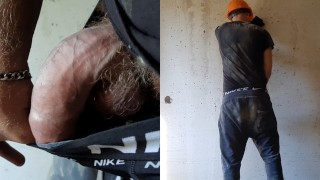 A builder decided to drain excess sperm while smoking - RedTube