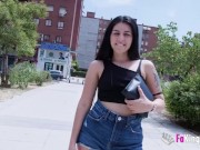 A sexy babe called Paola White that's desperate for showing us how good she is at fucking! 7/16