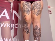 Tik-Tok model riskily fucks her pussy at the mall making her squirt 1/16