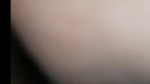 Padrastro lame mi coño y me folla mi vagina apretada.