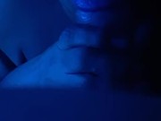 Mamándola la verga por mi primera vez a mi novio.