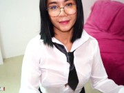 Asian Secretary Lets Boss Give Her Facial 1/16