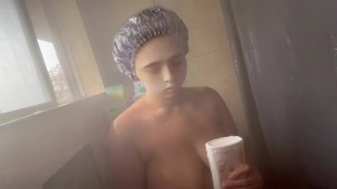 VANILLA FAITH SHOWERING