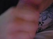 Dialoghi ITA. Non riesco a smettere di succhiarlo al mio... 1/16