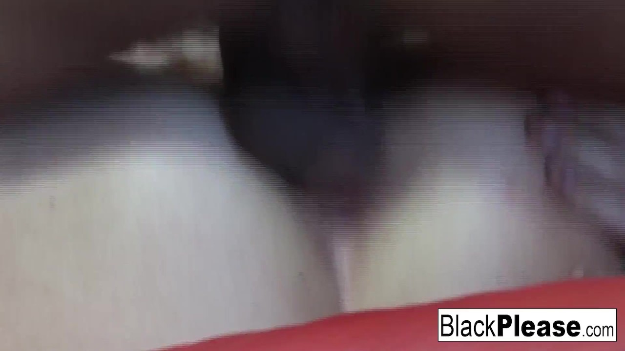 Toda branquinha ama ser arrombada por uma rola de negão - Vídeo de sexo grátis - RedTube
