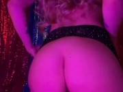 I've got some things to show you 🥵 cum meeet me in the bedroom 👀🔥 3/16