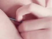 Jugando un poco con mi conchita mojadita!!😋🔥🔥