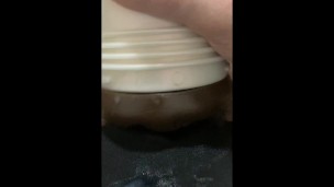 Baise sensuelle avec sa chatte dégoulinante de mouille