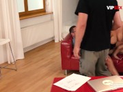 Kinky Chick Bambi Bell Rough Fuck With Casting Agent - VIP SEX VAULT 13/16