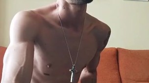 Alexxblackk se corre bien rico