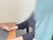 「仕事中だからダメ♡」といいつつ、超絶美人が手マンに我慢できずにデスクをビチャビチャにしながら激イキ 3/16