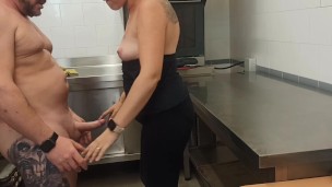 Zoe & Max Calentón en el trabajo