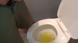 To the people who like fat hairy white dick!