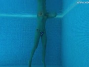 Hottest Russian perfect body babe Mary in the pool 13/16