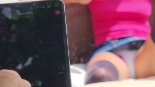 Stranger control pussy in cafe with sex toy