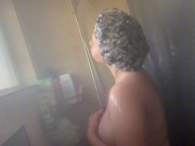 Taking a shower - Screenshot 14 of 16 - Emo