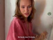 «У нас всего 10 минут!» Трахнулась с другом мужа, пока его не было дома 1/16