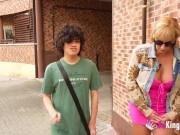 Mature Victoria Vera wants to have a sexy adventure with a youn guy 7/16