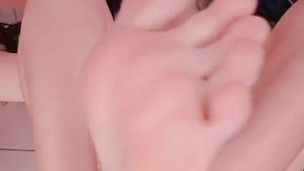 Gamer Girl Fetiche Pé Te Guia ao Prazer