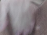 Olhem eu me exibindo pra voces antes de eu dedilhar minha buceta em close-up 9/16