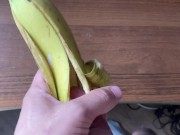 Сладко кончать в банан🍌💦 - Screenshot 4 of 16 - Masturbate