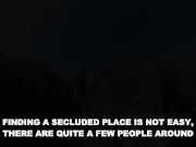 PAZZIA SPIAGGIA NUDISTA italiana esibizionista spompina sconosciuto circondata da guardoni eccitati 7/16