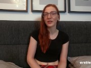 Ersties - Fina masturbiert, während sie heimlich ihren Freund in der Dusche beobachtet 15/16