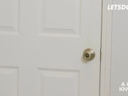 Sexy Babes Jill, Eliza & Jewelz Nasty Threeway - A GIRL KNOWS 8/16