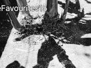 Orinando en plantas de plátano 🔥 2/16