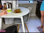 Завтрак чемпиона-омлет от моей горячей мачехи. 3/16