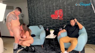 Sara blonde se la chupa a su pareja delante mio | Crispasquel ...