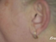 blowjob close-up with the cumshot in the mouth 7/16