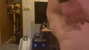 Chub spreading his cheeks showing off