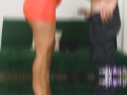 Juego de poker termina en orgia con morena culona infiel 11/16