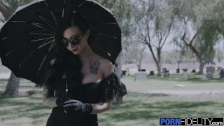 Hot Goth MILF Lily Lane - Бесплатное секс видео - RedTube