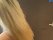 La madrastra de mi amigo me invita a la casa y me termina follando / SofieArg x LuenOk 1/16