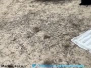 Jeune Blonde Salope vide les couilles de 4 inconnus dans les dunes 12/16