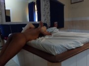 Moreno chupou a buceta molhada da gostosa e depois empurrou piroca 8/16