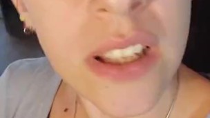 ShyyFxx PAJA EN UN BAÑO PUBLICO!!!!