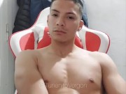 Joven Guapo grabando un Video Porno para su Amante 16/16