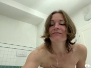 Gorgeous cutie posing naked in the bathroom 2/16