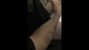 Mec sexy baise une chatte avec sa grosse bite