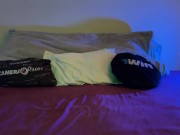 Adoro gozar fumando enquanto você me olha 1/16