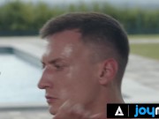 Hot Skinny Cutie Gets Her Pussy Pounded Outside 9/16