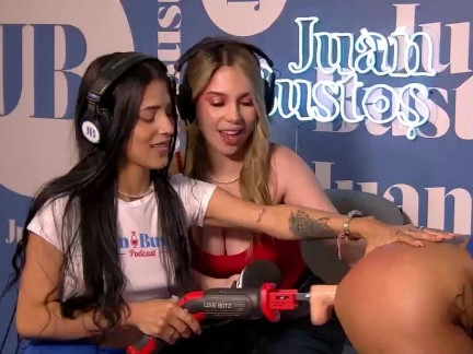 Latin girl is fucked by dildo drill on her big ass, Helen Star y Alexa lewis | Juan Bustos Podcast