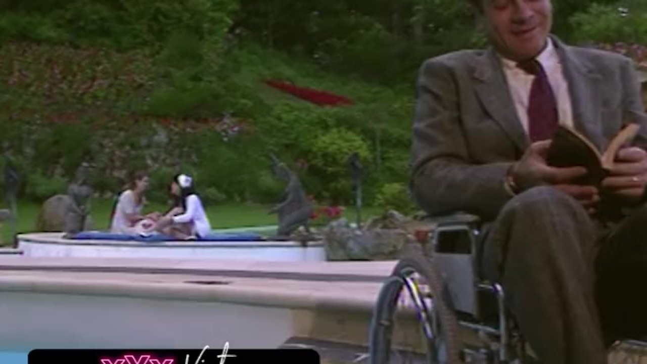 Lesbian tentation under the watch of a voyeur - Video di sesso gratis - RedTube